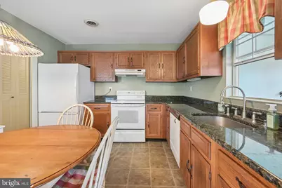 5 Yorkshire Way, Southampton, NJ 08088 - Photo 9