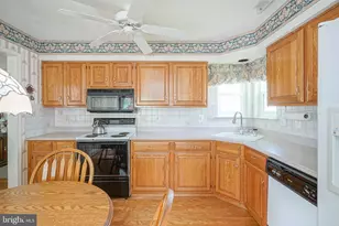 965 Larkspur Pl N, Mount Laurel, NJ 08054 - Photo 5