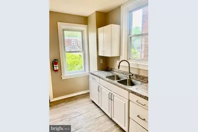 65 Railroad Avenue, Florence, NJ 08554 - Photo 5