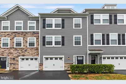 62 Rome Way, Mount Laurel, NJ 08054 - Photo 1