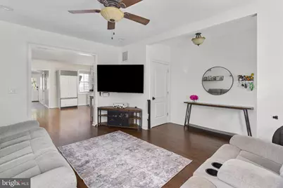 47 E Park Street, Bordentown, NJ 08505 - Photo 13
