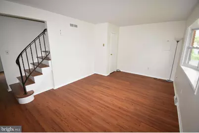 216 E Pearl Street, Burlington, NJ 08016 - Photo 3