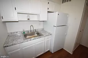 216 E Pearl St, Burlington, NJ 08016 - Photo 9