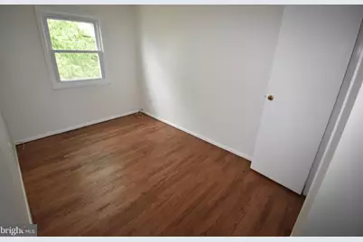 216 E Pearl Street, Burlington, NJ 08016 - Photo 17
