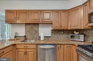 255 Burnam Wood Dr, Mount Laurel, NJ 08054 - Photo 11