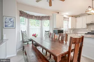 43 Lexington Cir, Marlton, NJ 08053 - Photo 9