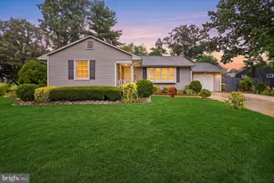 137 Fairfax Dr, Cinnaminson, NJ 08077 - Photo 1