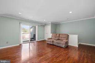 275 Green St, Beverly, NJ 08010 - Photo 5