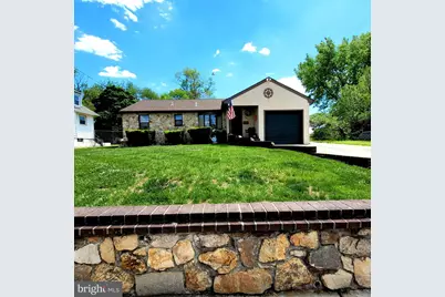 28 E Mill Road, Maple Shade, NJ 08052 - Photo 1