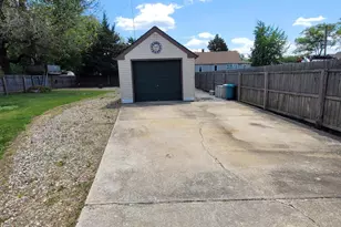 28 E Mill Rd, Maple Shade, NJ 08052 - Photo 5