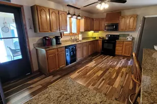 28 E Mill Rd, Maple Shade, NJ 08052 - Photo 11