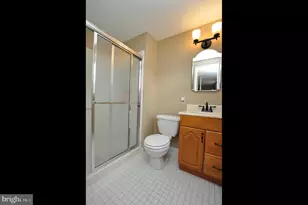 102 Holiday Ct, Mount Laurel, NJ 08054 - Photo 39