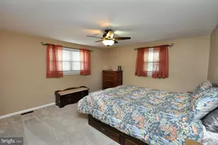 102 Holiday Ct, Mount Laurel, NJ 08054 - Photo 37