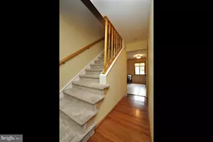 102 Holiday Ct, Mount Laurel, NJ 08054 - Photo 17