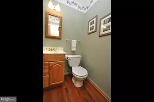 102 Holiday Ct, Mount Laurel, NJ 08054 - Photo 33