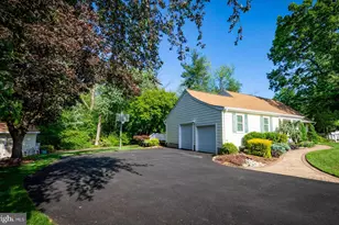 7 Carriage Way, Cinnaminson, NJ 08077 - Photo 3