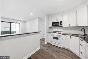 203 Woodhollow Dr, Marlton, NJ 08053 - Photo 7