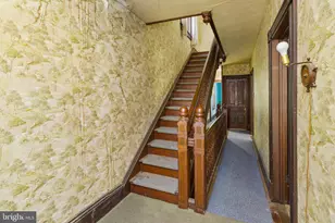 105 Prince St, Bordentown, NJ 08505 - Photo 33