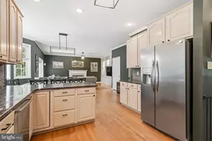 23 Huntington Dr, Burlington, NJ 08016 - Photo 13