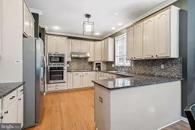 23 Huntington Drive, Burlington, NJ 08016 - Photo 9