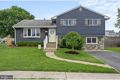 21 Greenwood Drive, Bordentown, NJ 08505 - Photo 1
