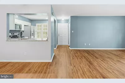 169 Bradford Court, Mount Laurel, NJ 08054 - Photo 5
