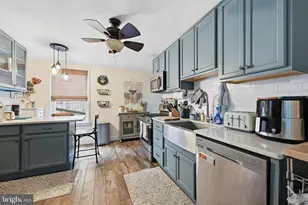 360 Farnsworth Ave, Bordentown, NJ 08505 - Photo 11