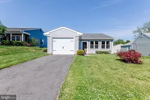 72 St Davids Pl, Southampton, NJ 08088 - Photo 1