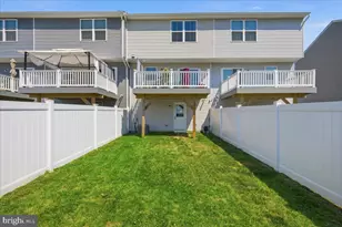 24 Wendowski St, Beverly, NJ 08010 - Photo 29