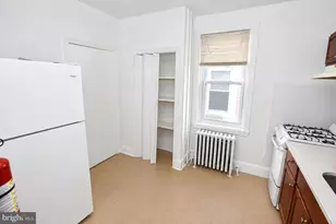 219 Wood St, Burlington, NJ 08016 - Photo 3