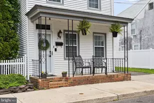 213 St Mary St, Burlington, NJ 08016 - Photo 9