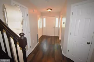 604 Lindsley Ct, Burlington Township, NJ 08016 - Photo 3