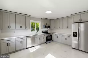 26 W 2nd St, Florence, NJ 08518 - Photo 1