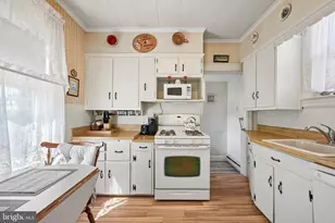 228 Heulings Ave, Riverside, NJ 08075 - Photo 13