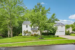 12 Circle Dr, Moorestown, NJ 08057 - Photo 1