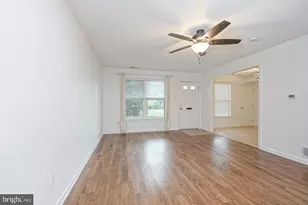 1051 Harbour Dr, Palmyra, NJ 08065 - Photo 3