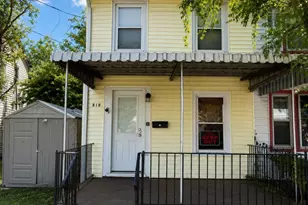 818 W 2nd St, Florence, NJ 08518 - Photo 1