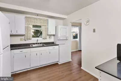 14 Florence Tollgate, Florence, NJ 08518 - Photo 7