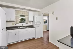 14 Florence Tollgate, Florence, NJ 08518 - Photo 7
