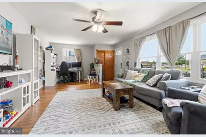 102 Washington Avenue, Beverly, NJ 08010 - Photo 5