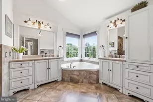 1 Daylily Dr, Mount Laurel, NJ 08054 - Photo 21