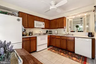 77 Dorchester Cir, Marlton, NJ 08053 - Photo 7