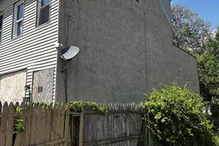 111 Belmont St, Burlington, NJ 08016 - Photo 3