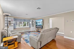 7 Cambridge Ct, Southampton, NJ 08088 - Photo 7