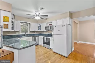 7 Cambridge Ct, Southampton, NJ 08088 - Photo 17