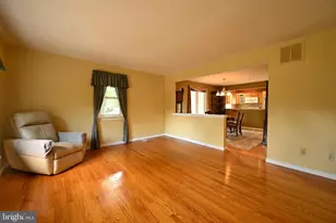 901 Quinton St, Florence, NJ 08554 - Photo 5