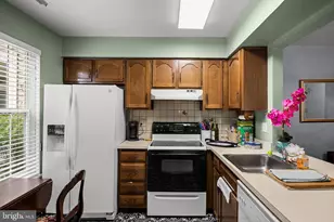 1563 Thornwood Dr, Mount Laurel, NJ 08054 - Photo 9