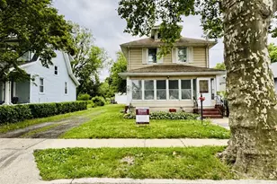 612 Lippincott Ave, Riverton, NJ 08077 - Photo 1