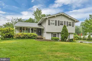 132 Wedgewood Dr, Cinnaminson, NJ 08077 - Photo 1