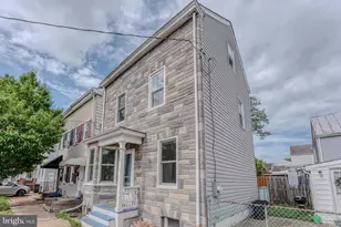365 Prince St, Bordentown, NJ 08505 - Photo 3
